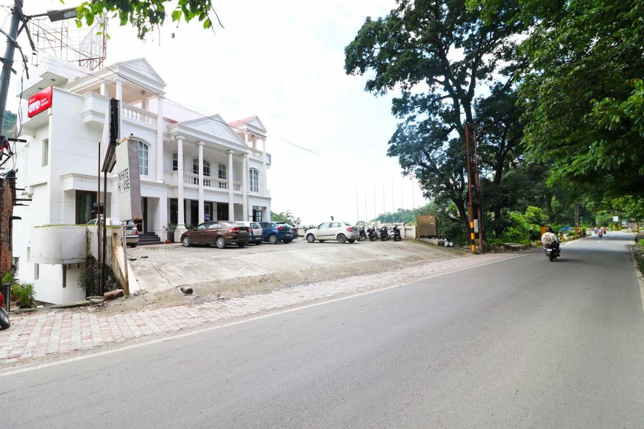 Capital O 3600 Hotel Royal Windsor Kāthgodām Exterior foto