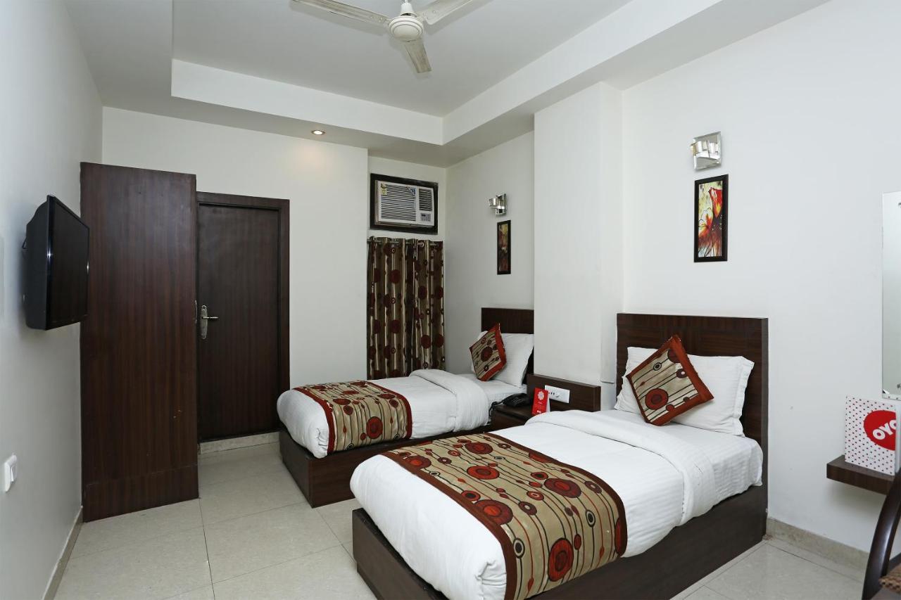 Capital O 3600 Hotel Royal Windsor Kāthgodām Exterior foto