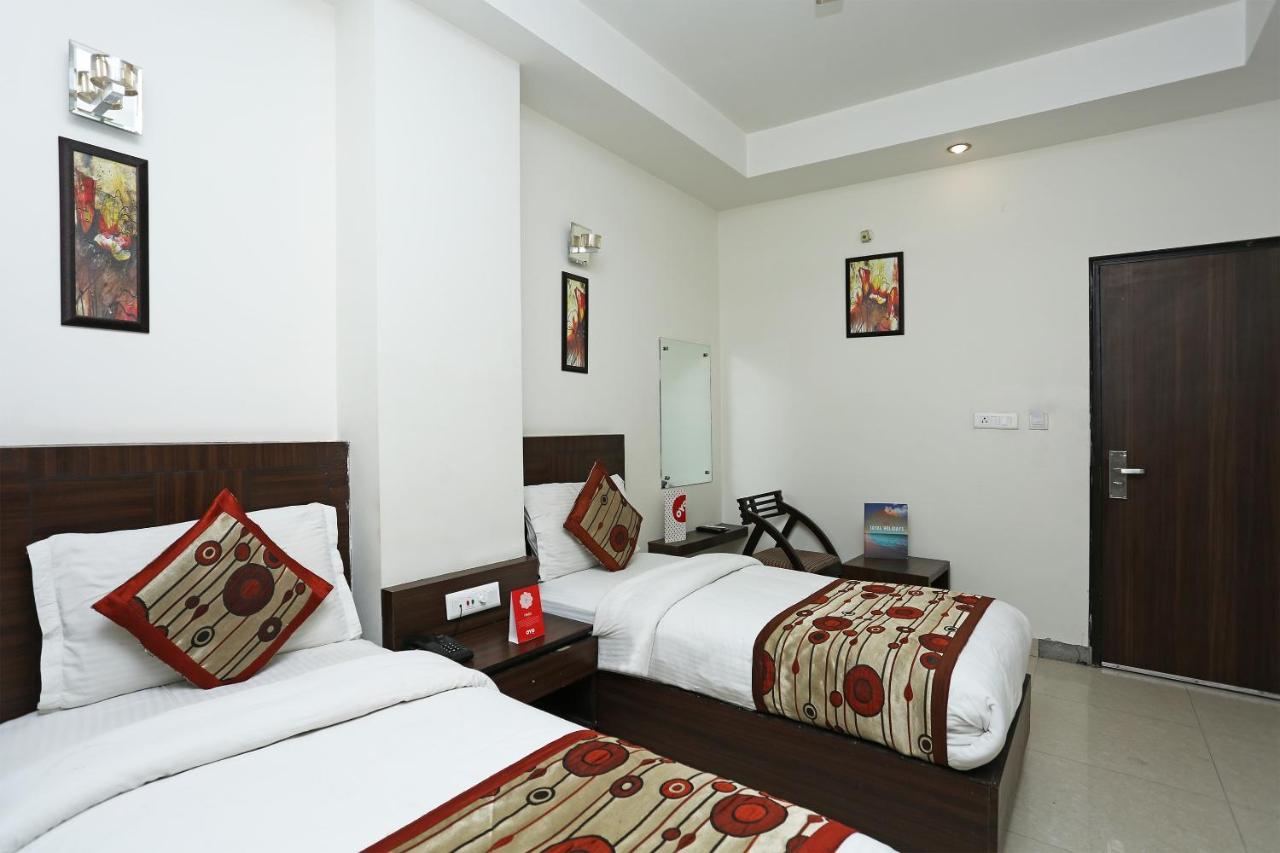 Capital O 3600 Hotel Royal Windsor Kāthgodām Exterior foto